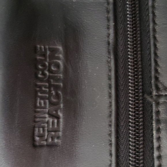 Kenneth Cole Computer Case - Picture 2 of 8